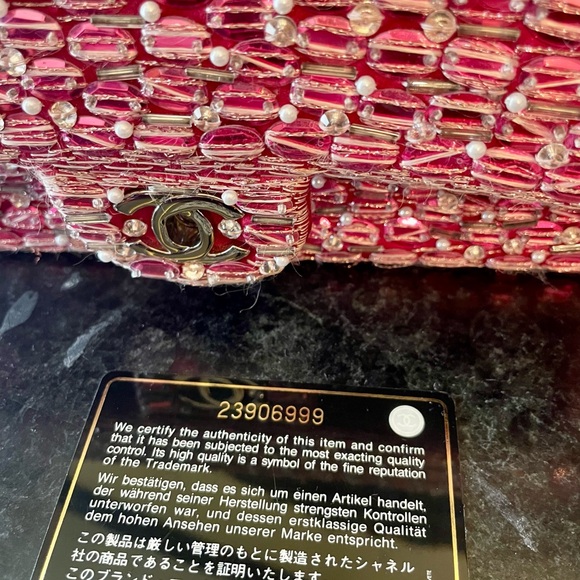 CHANEL Pink Beaded Satin and Pearl medium classic double flap Bag - Picture 9 of 11